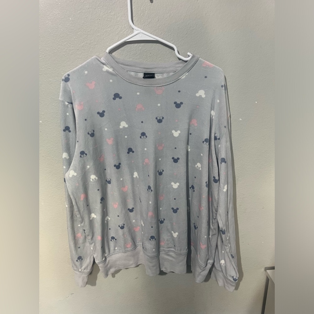 Disney Mickey Mouse Sweatshirt Mickey and Minnie‎ Crewneck Size Extra Large